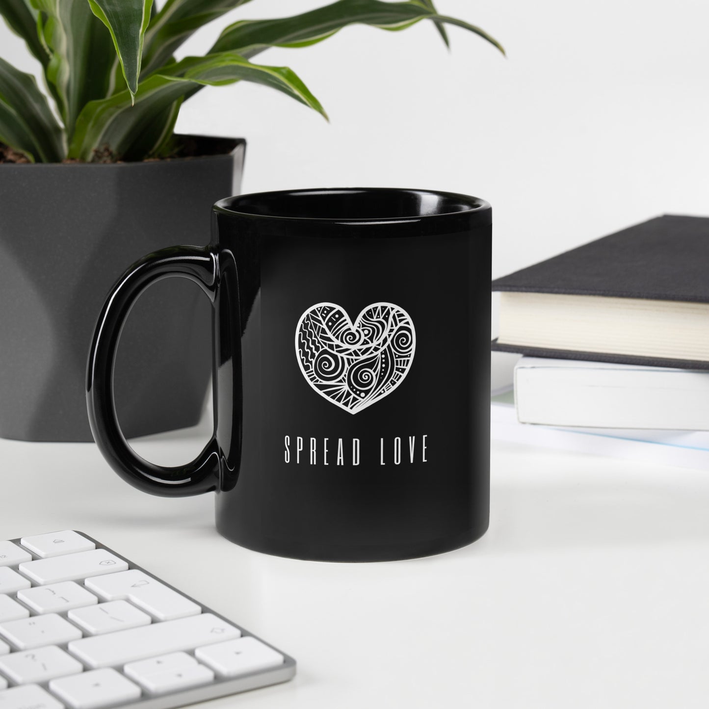 Spread love Black Glossy Mug