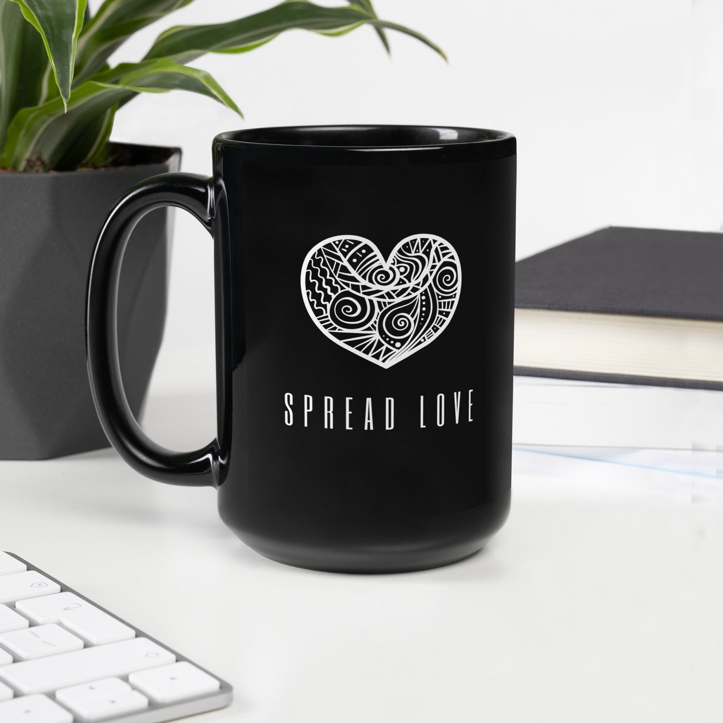 Spread love Black Glossy Mug